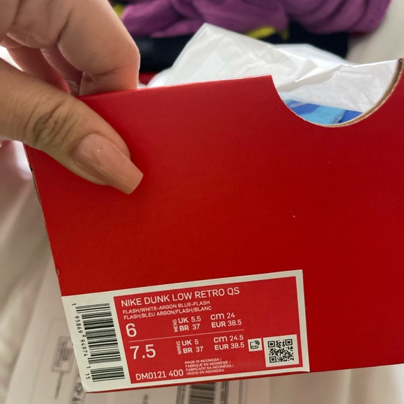 Nike dunks - Picture 3 of 3